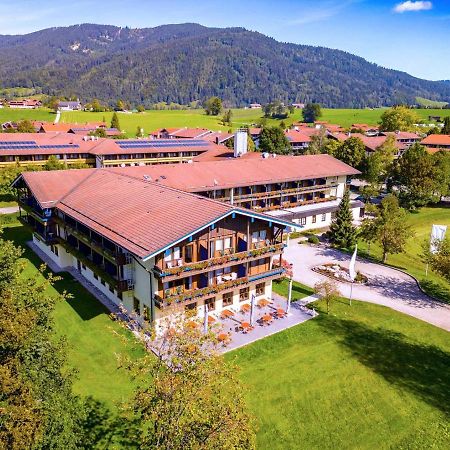 Das Wiesgauer - Alpenhotel Inzell Exterior photo